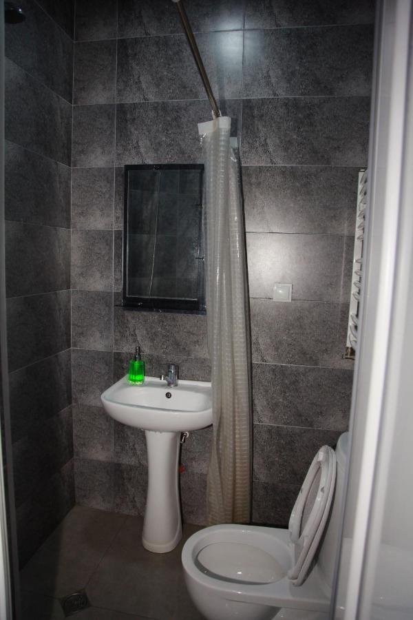 Riverside Hotel Borjomi Ngoại thất bức ảnh