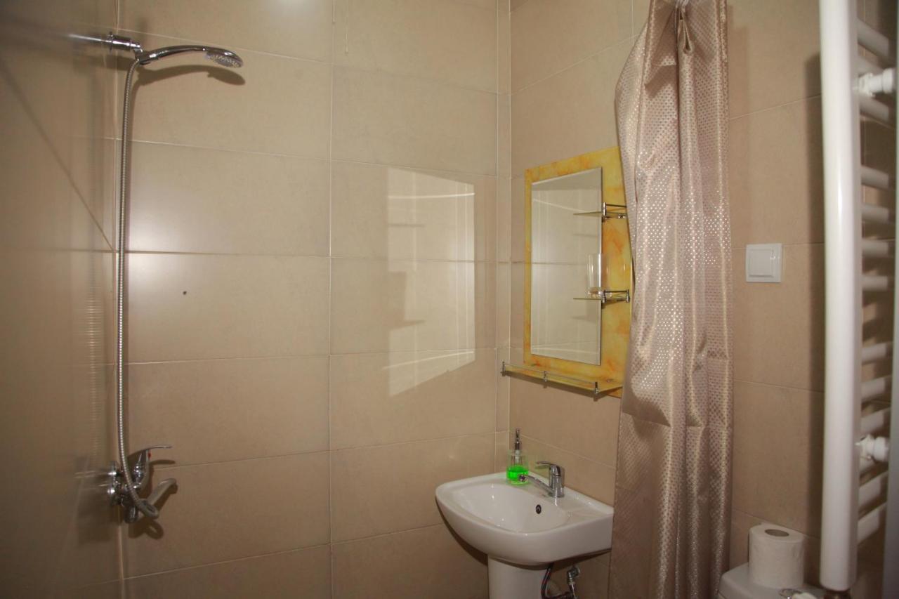 Riverside Hotel Borjomi Ngoại thất bức ảnh