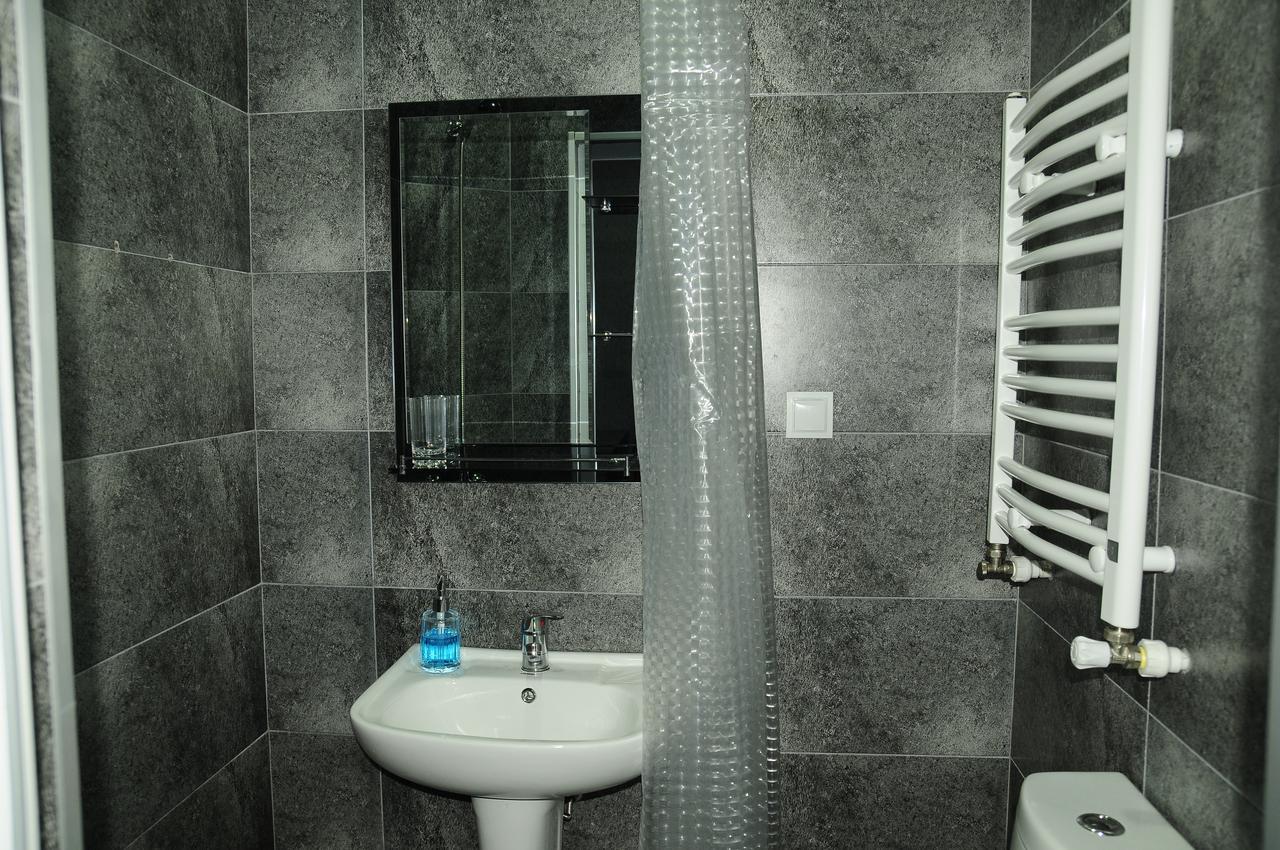 Riverside Hotel Borjomi Ngoại thất bức ảnh